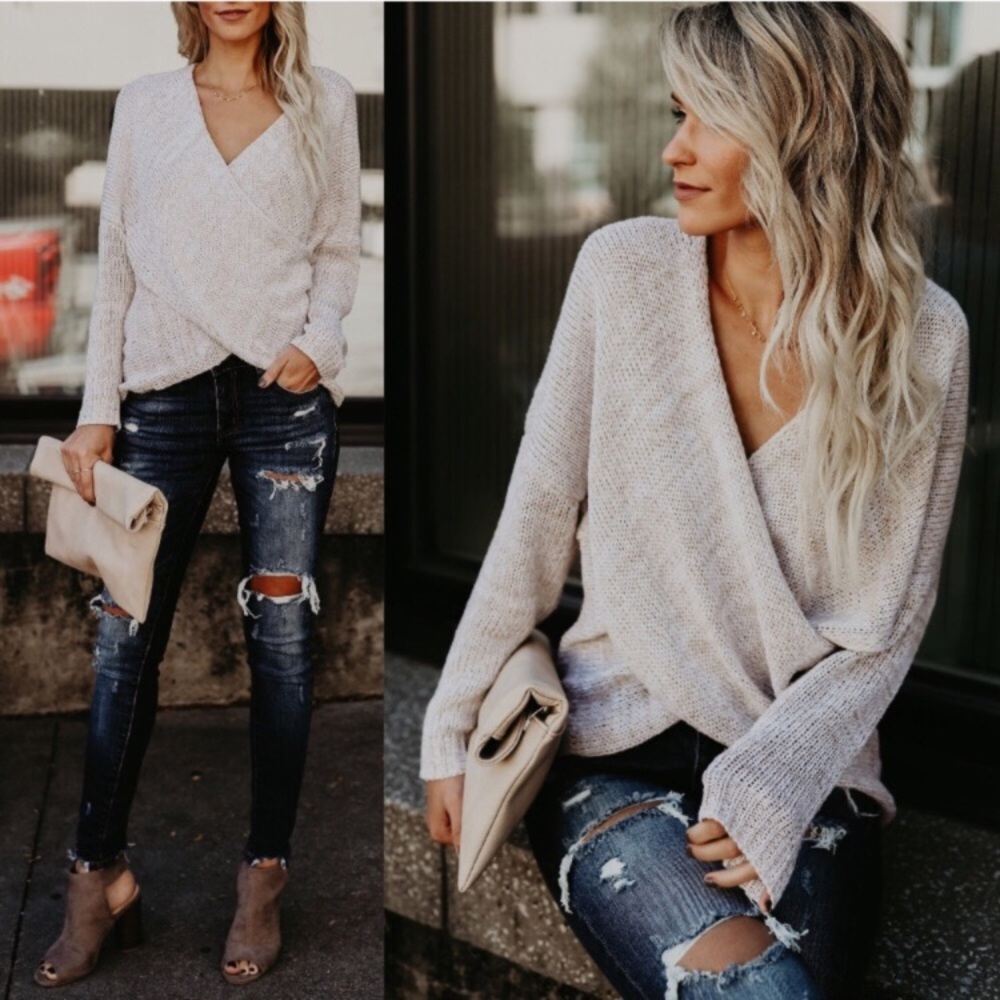 🎉HP🎊New! Overlap Oatmeal Sweater-